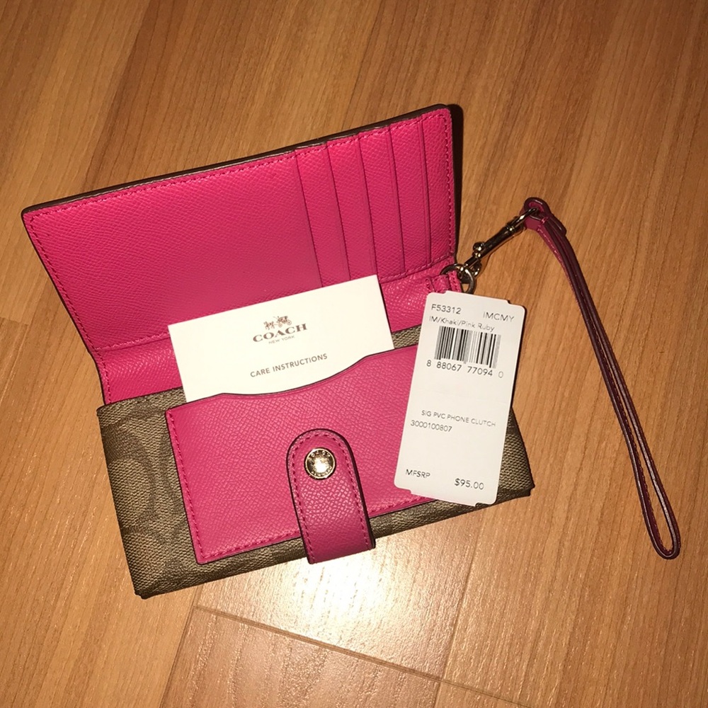 NWT Coach phone clutch wallet